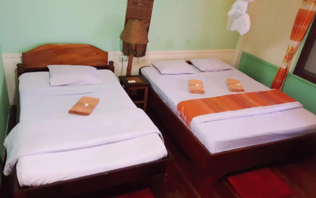 Anouxa Riverview Guesthouse