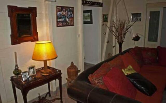 Villa coloniale en bois du pays