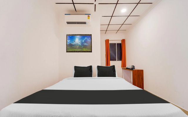 Capital O Vazhakkala Residency