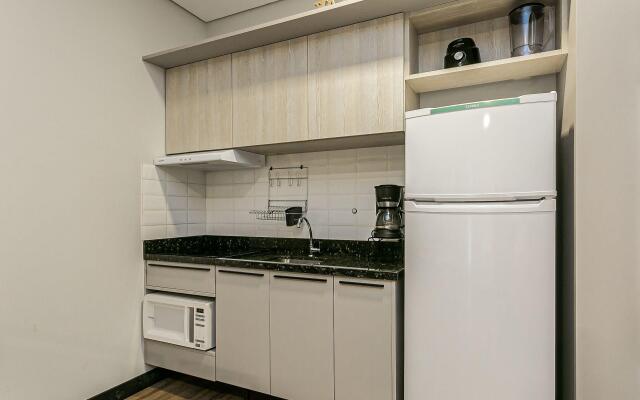 Studio moderno em condomínio com piscina #IA12