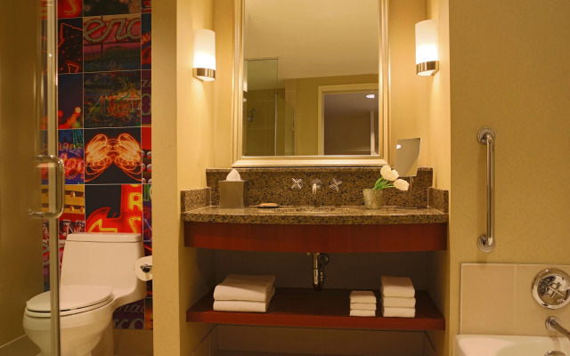 Renaissance Las Vegas Hotel