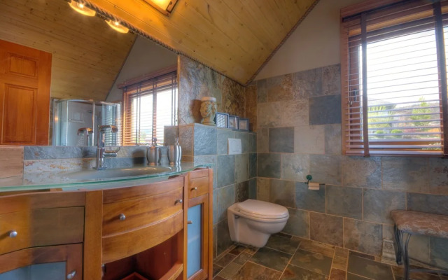 A Okanagan Lakeview Inn