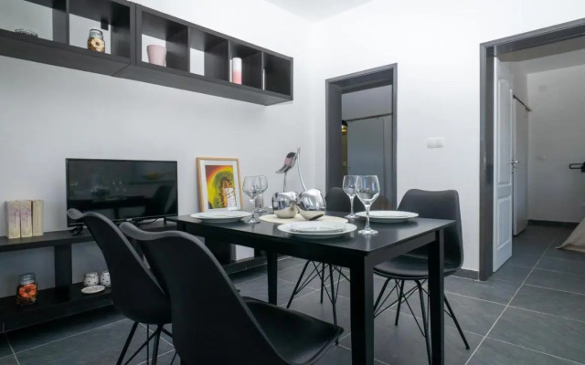Apartman A2 s vlastitim bazenom