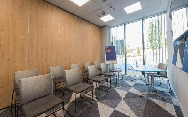 Holiday Inn Express Warsaw - Mokotow by IHG