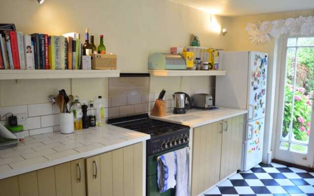 2 Bedroom Home in Stoke Newington