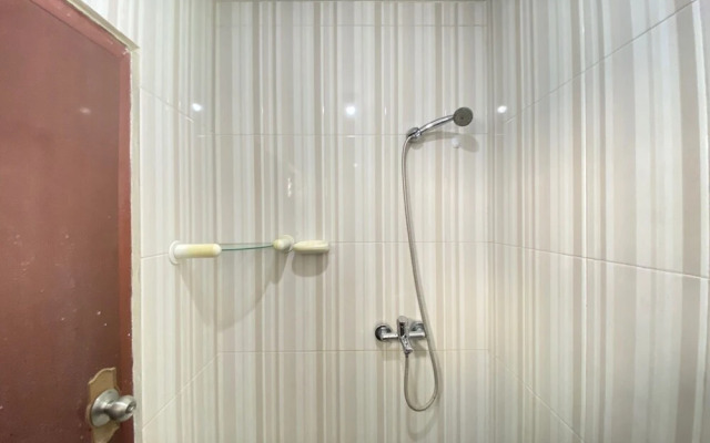 Simply 3BR Apartment at Gateway Ahmad Yani Cicadas
