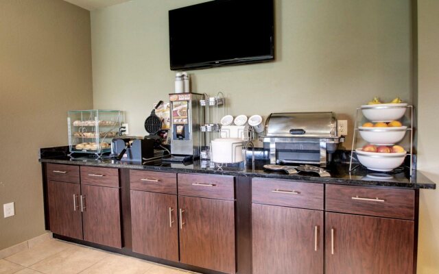 Cobblestone Inn & Suites - Avoca