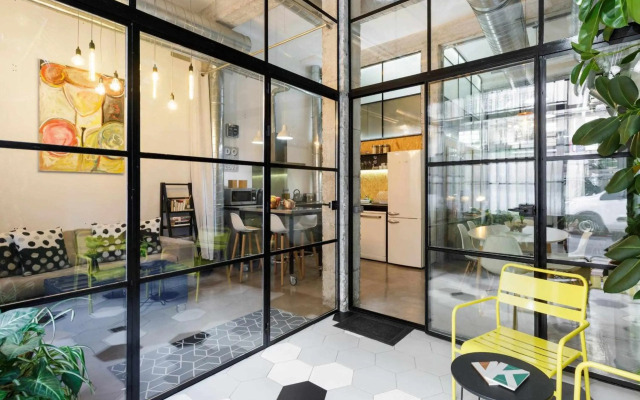 MonKeys Luxury MetaLoft