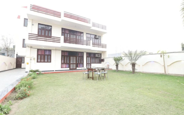 OYO 29871 Noida Dreamz 2