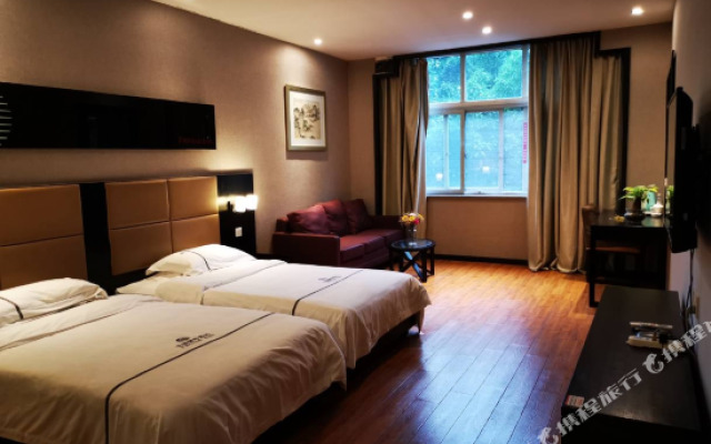 First Star Inn