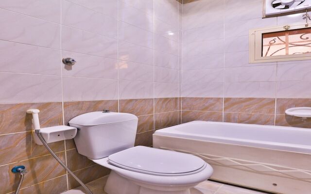 OYO 161 Middle East Suite