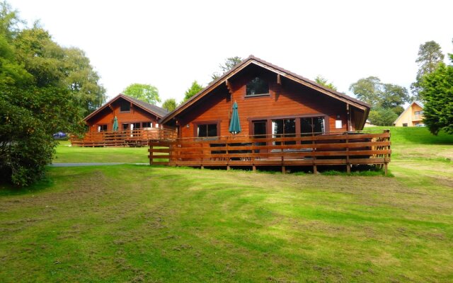 Lady Galloway Lodge 28 with Hot Tub, Newton Stewart