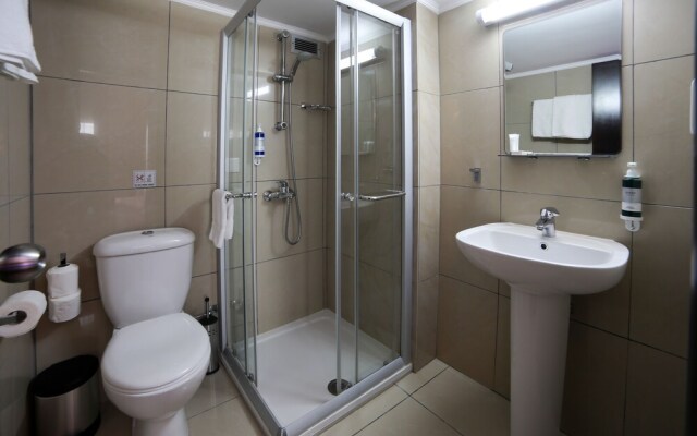 Les Palmiers Luxury Suites