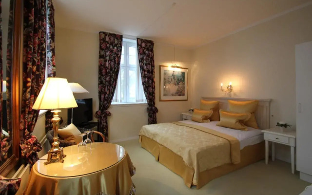 Store Restrup Slotshotel