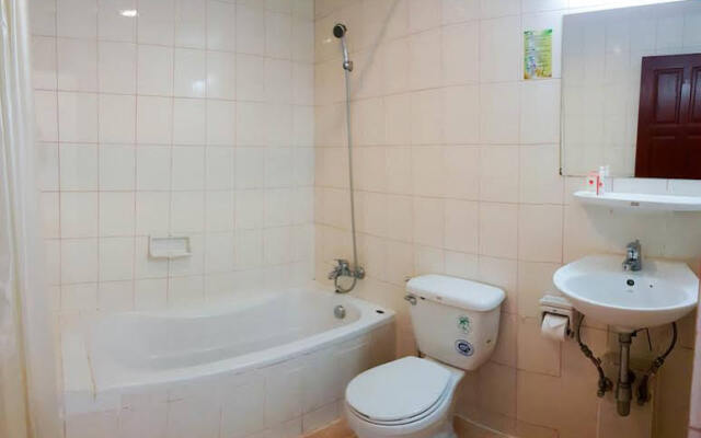 Eastiny Bella Vista Hotel & Residence