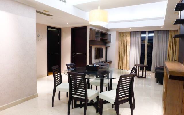 3 Bedrooms Luxury Sudirman Mansion Apartment by Travelio