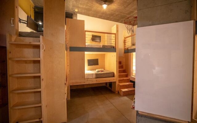 PodShare San Diego - Hostel
