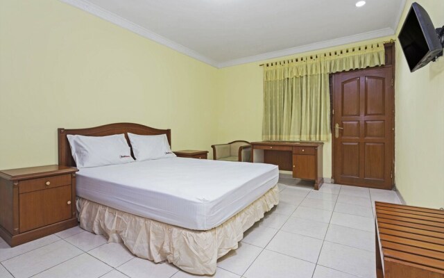 RedDoorz near Ciputra World Kuningan