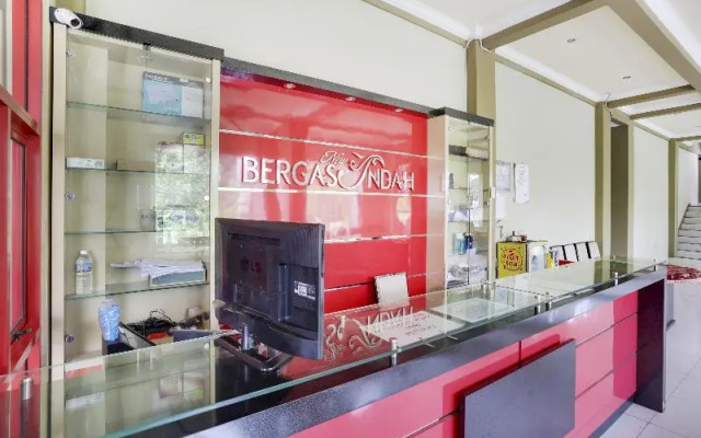 OYO 4014 Hotel Bergas Indah