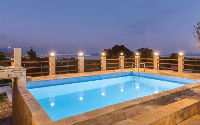Four-Bedroom Holiday Home in Kastel Novi