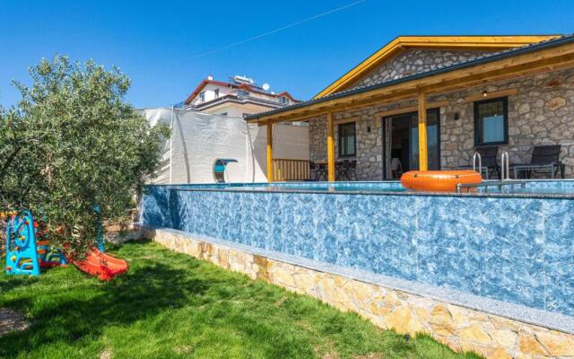 Beyza- Fethiye'de 2+1 Jakuzili Villa