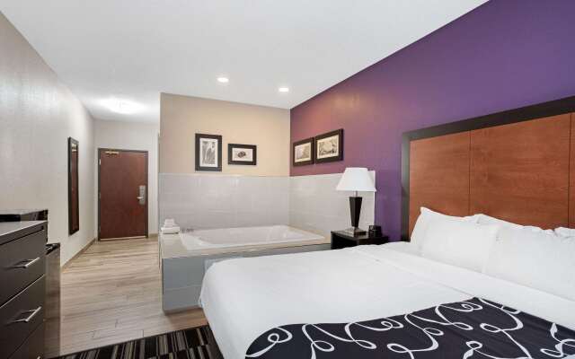 La Quinta Inn & Suites by Wyndham Norwich-Plainfield-Casino