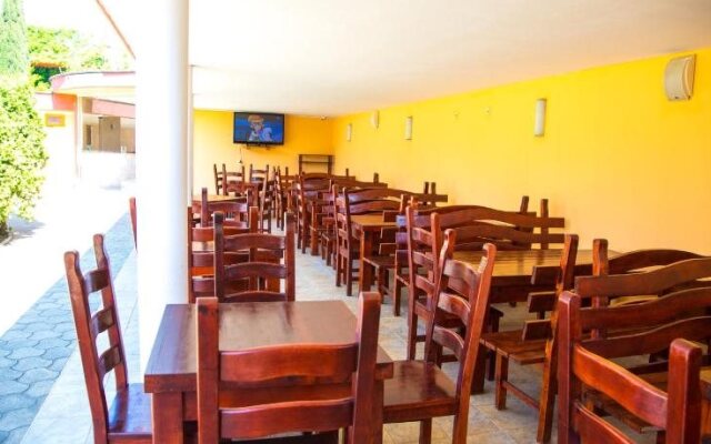 Complex Sunrise by HMG - All Inclusive