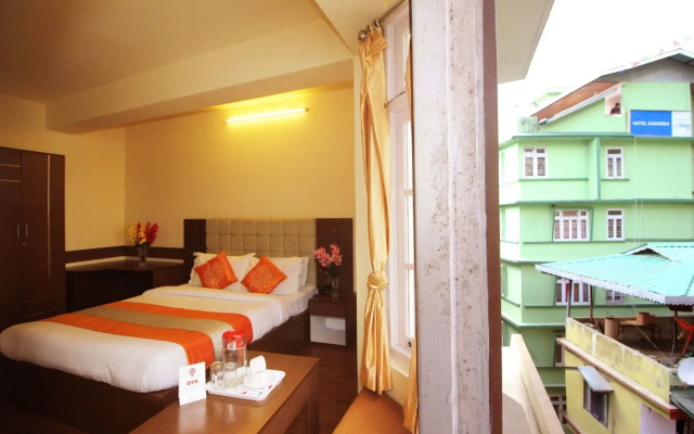 OYO 8701 Hotel Silk Route Residency