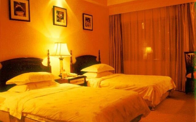 New Era Hotel
