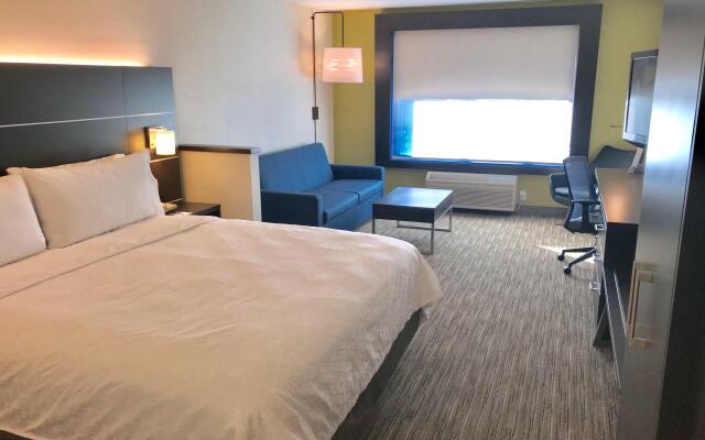 Holiday Inn Express Hotel & Suites Tracy by IHG