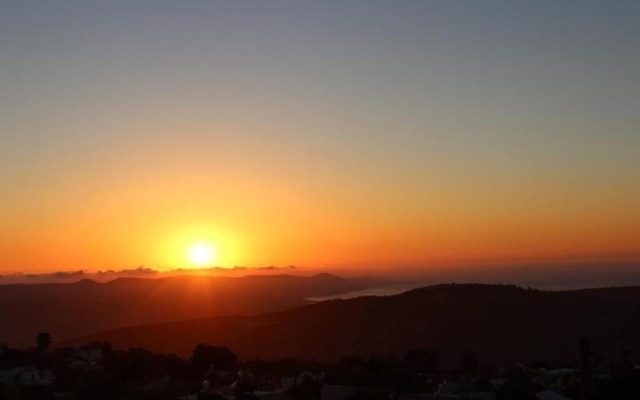 Sea and Mountain View Villa Anna