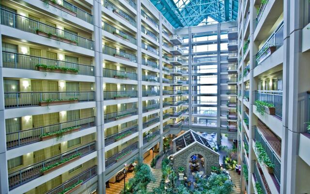 Embassy Suites by Hilton Chicago Lombard Oak Brook