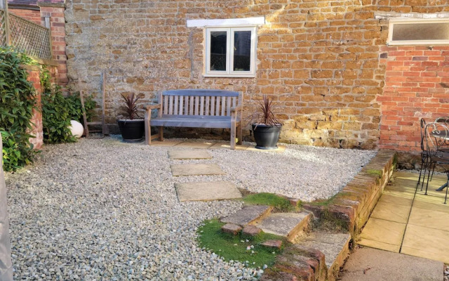 Honeysuckle Cottage