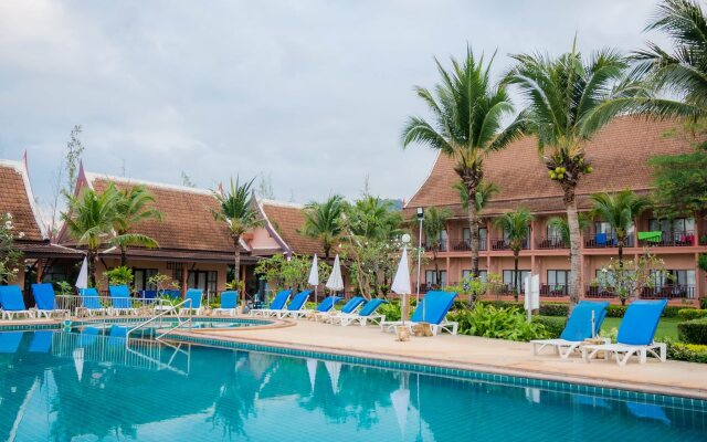 Lanta Casuarina Beach Resort