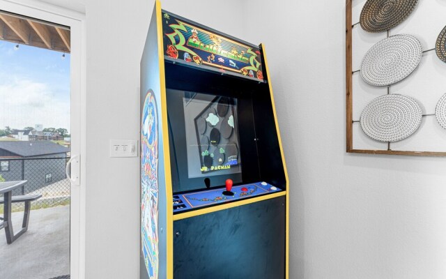 Summer Breeze 9 Bedroom Home by RedAwning