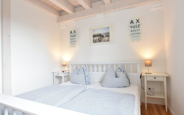Lovely Apartment in Rerik With Garden, Terrace and Heating