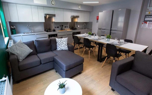 Magnificent Rooms Studios And Apartments