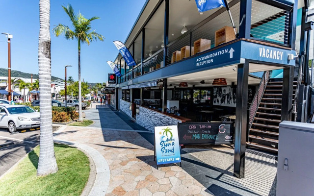 Airlie Sun & Sand Accommodation 6