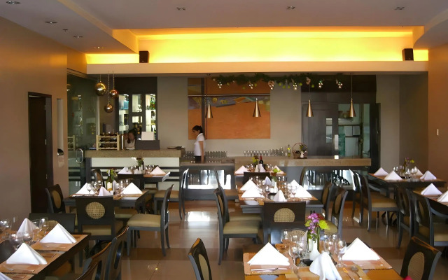 Baguio Burnham Suites