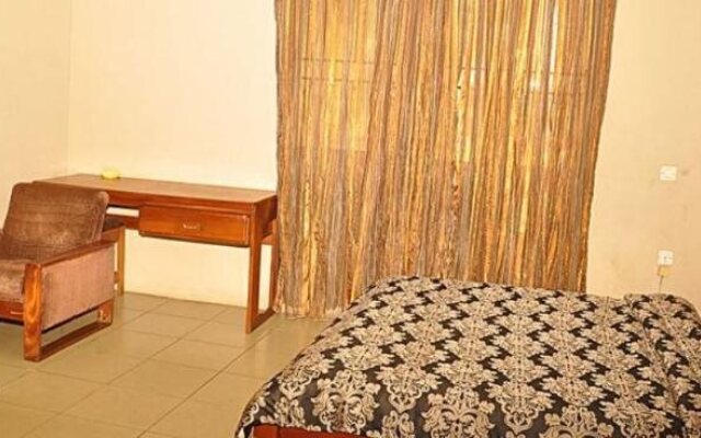 Golden King Apartment Hotel