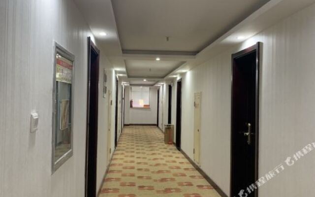 Sunshine Hotel (Yuncheng Wanda Plaza Central Hospital)
