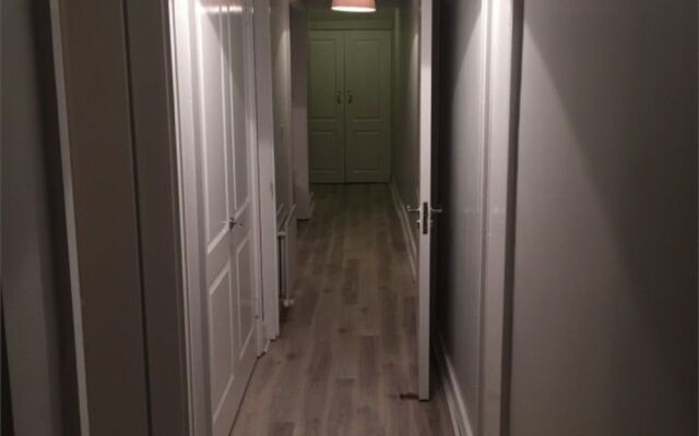 1 Hogans SQ