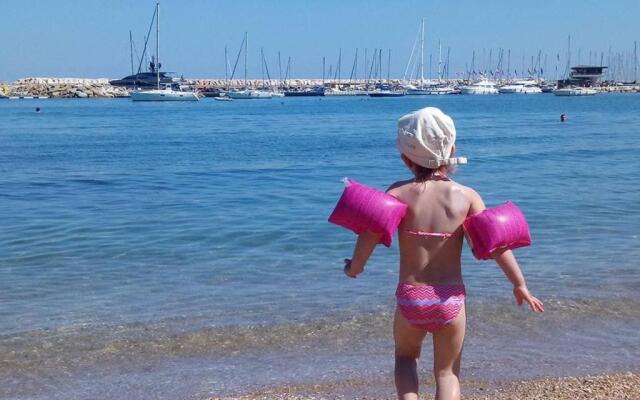 Appartement Bormes-les-Mimosas, 1 pièce, 4 personnes - FR-1-251-394