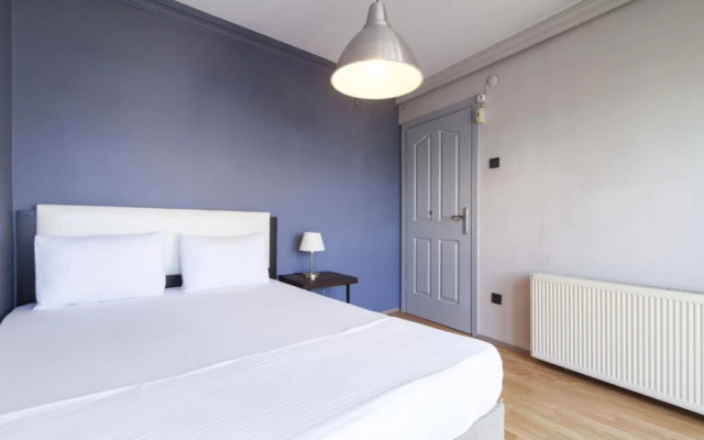 Central Flat 650 m to Metro and Cevahir in Sisli