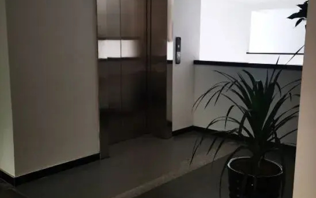Linzhou Waterfront mountain home stay