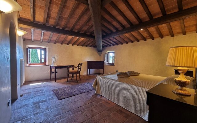 Exquisite Villa in Lamporecchio With Private Pool