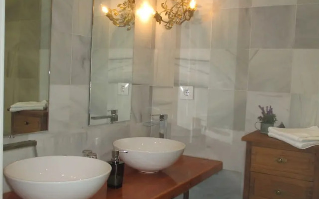 Apartamento Bizcocheros con piscina y jardin
