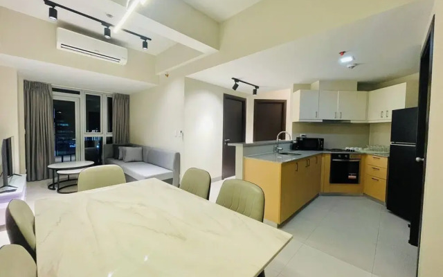Uptown Parksuites BGC