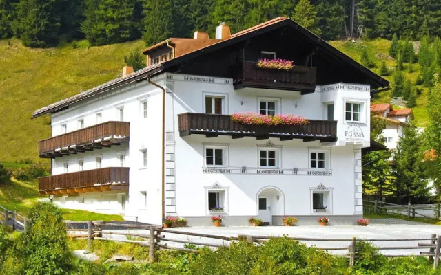 Apartment in Ischgl Overlooking the Mountains