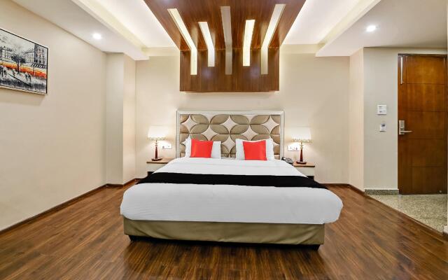 Townhouse OAK The Saffron Hotel